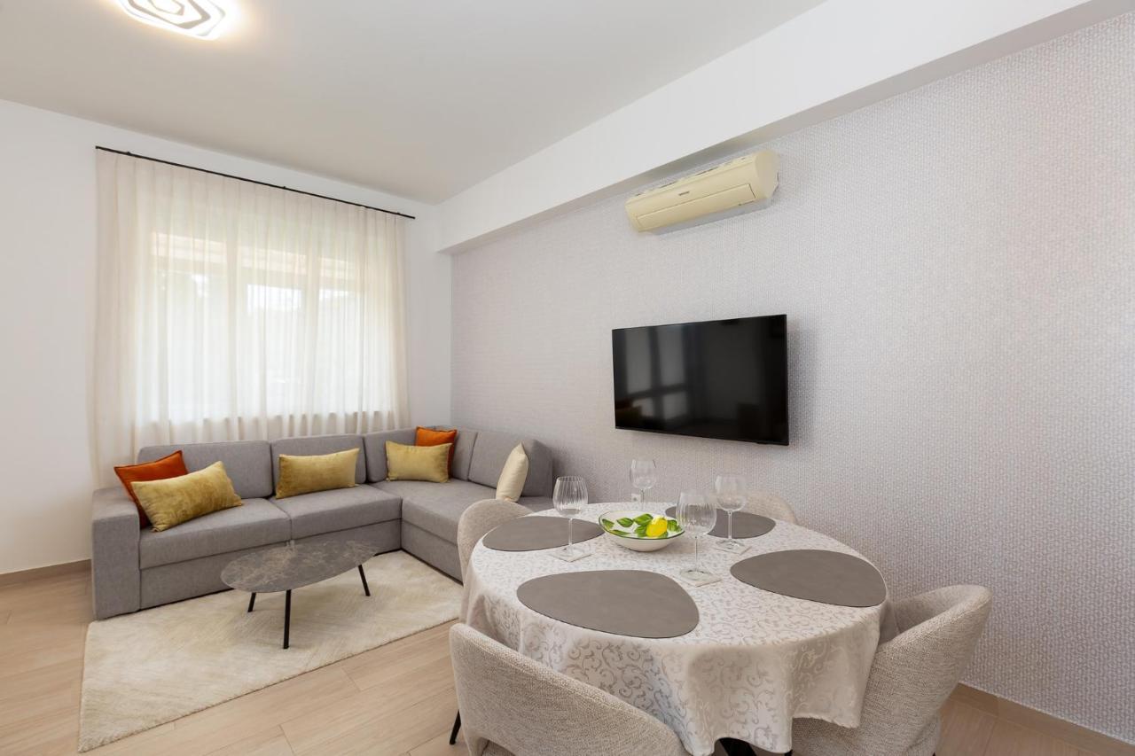 Stylish Apartment Mediterraneo Poreč Extérieur photo