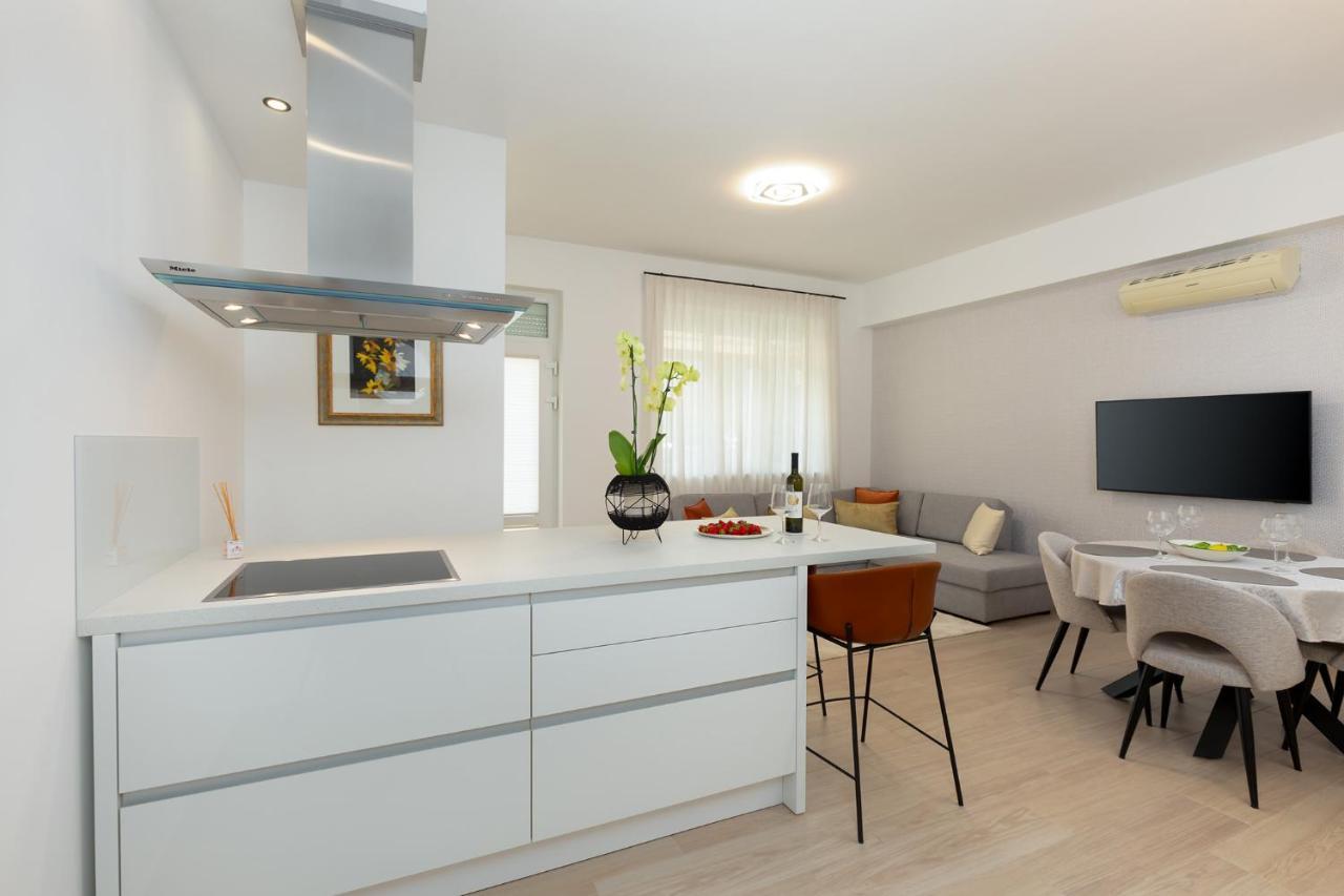 Stylish Apartment Mediterraneo Poreč Extérieur photo