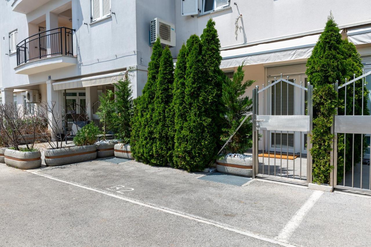 Stylish Apartment Mediterraneo Poreč Extérieur photo